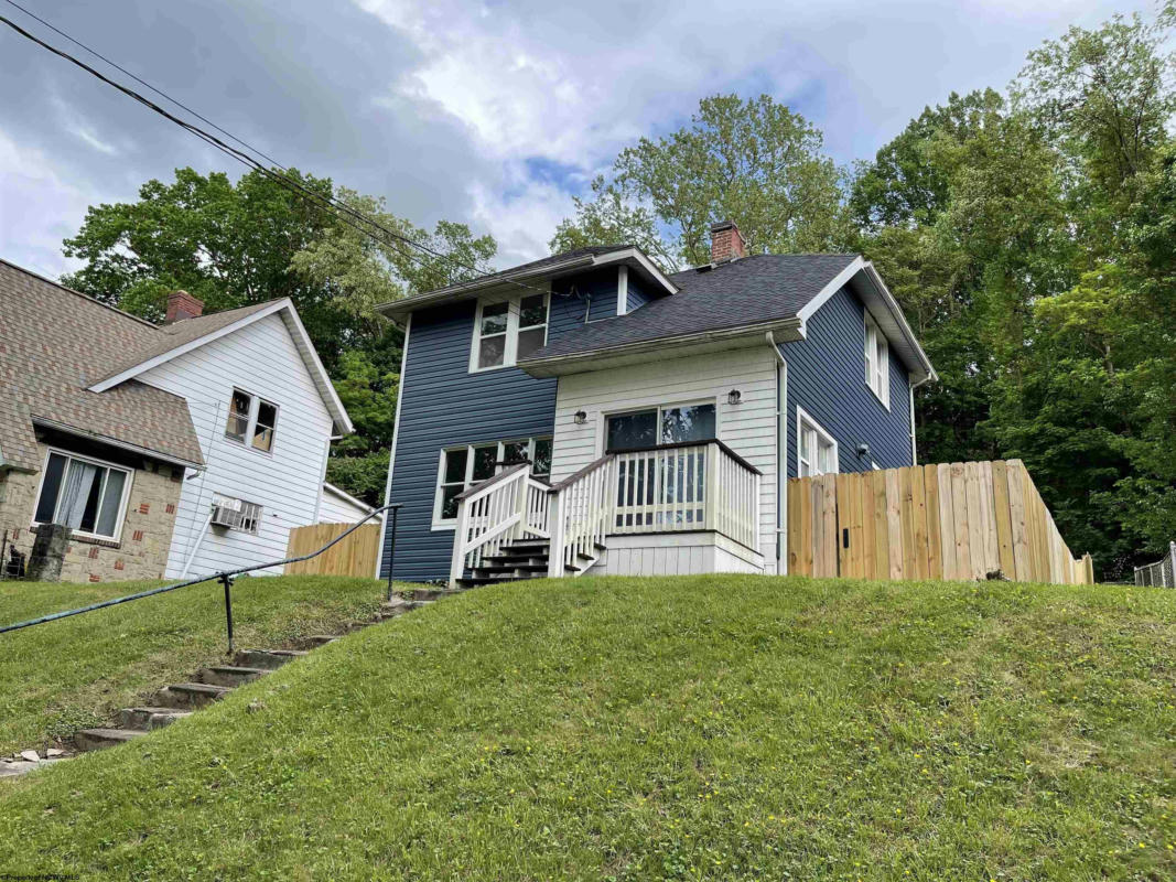 1605 SPEEDWAY AVE, FAIRMONT, WV 26554, photo 1 of 47