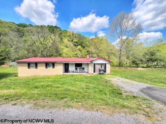 3303 WICKWIRE RD, GRAFTON, WV 26354, photo 2 of 23