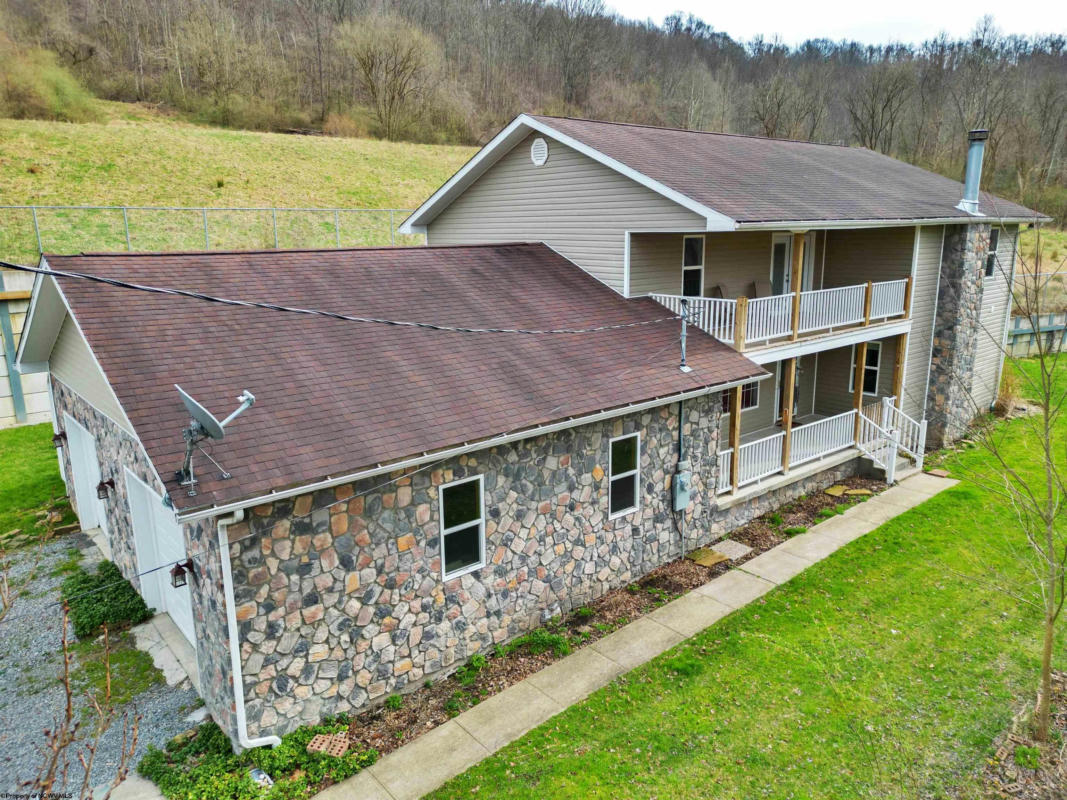 320 NUTTERS RUN RD, NUTTER FORT, WV 26301, photo 1 of 45