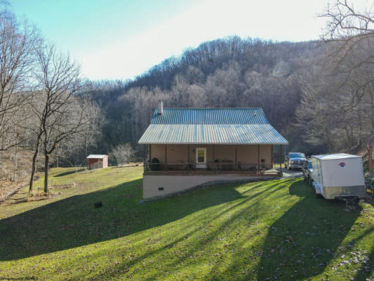 600 BEAR HOLW, GASSAWAY, WV 26624, photo 4 of 41