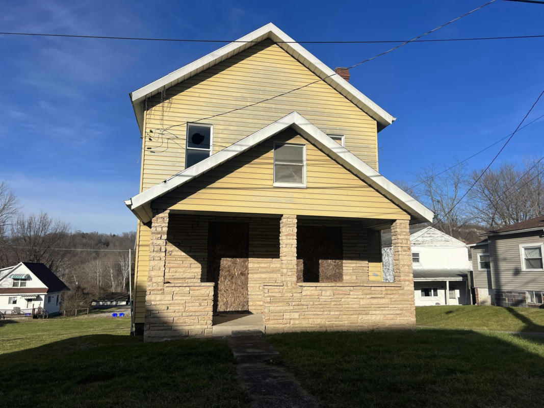 202 WESTERN AVE, WESTOVER, WV 26501, photo 1 of 11